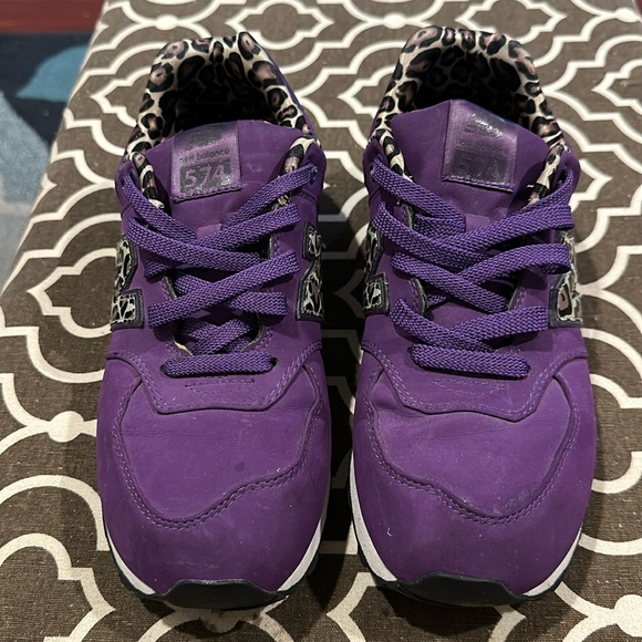 Good condition used New Balance 574 - Picture 2 of 8
